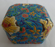 Bonbonnière - Fleurs sur fond