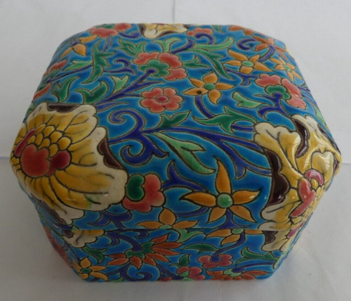 Bonbonnière fleurs sur fond - bonbonnière,