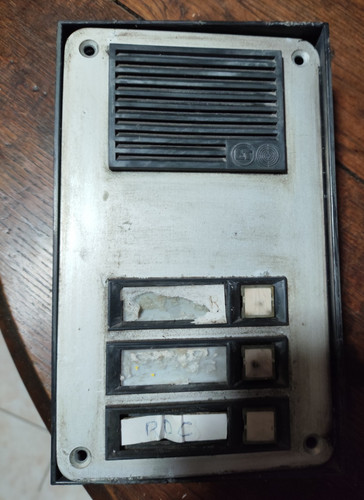 Ancien interphone rue 3 - rue,