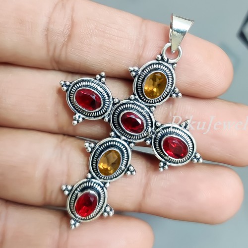 Pendentif religieux croix