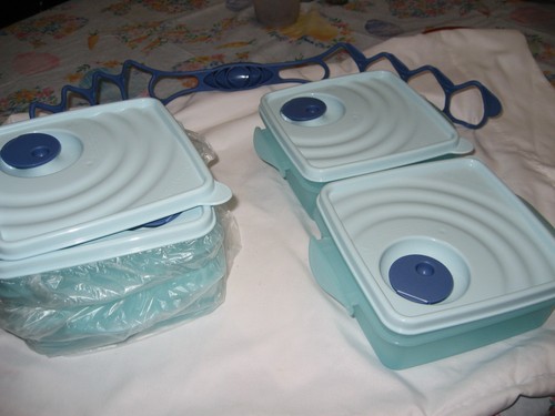 Tupperware set - tupperware,