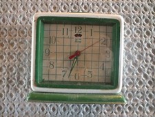 ancien reveil année 60 marque