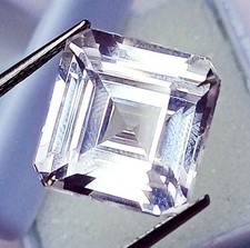 Pierre Précieuse Loose Saphir Blanc Naturel 16,70 Ct Forme Octogonale Certifiée