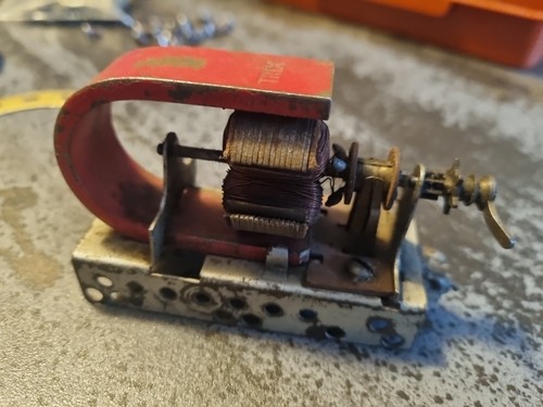Moteur électrique meccano - Électrique,