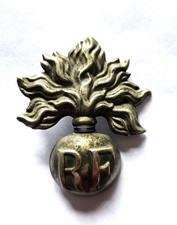 Authentique insigne de casque Adrian pour la gendarmerie