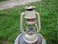 ancienne lampe tempete sans verre