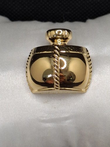 Broche yves saint laurent - yves,