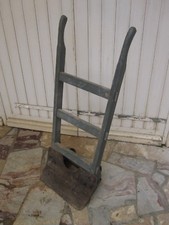 meuble objet de métier Diable ancien de meunier de ferme en bon état d'origine