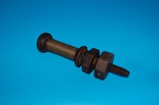 ANCIEN OUTIL EN BOIS , VIS ,FIL DE FER , BOULON BOIS , LUTHIER ? , TISSAGE ?