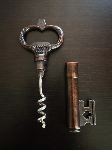 Vintage tire bouchon - vintage,