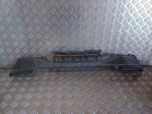 Grille inférieur pare choc
