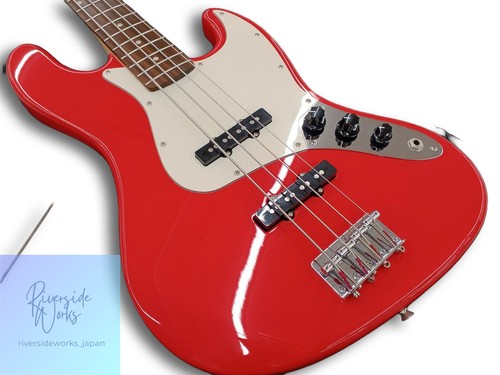 Guitare basse électrique
