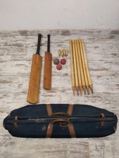 Jeu De Cricket / Vintage Batte Balle Piquets Et Sac