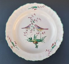 Toulouse, belle assiette en faïence avec un décor d'oiseaux branchés, 18ème