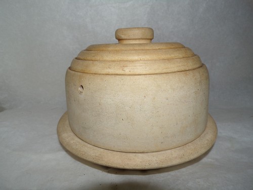 Ancien beurrier eau breton - eau,