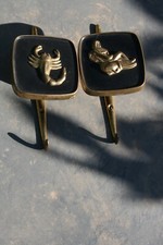 2 patères design années 60.