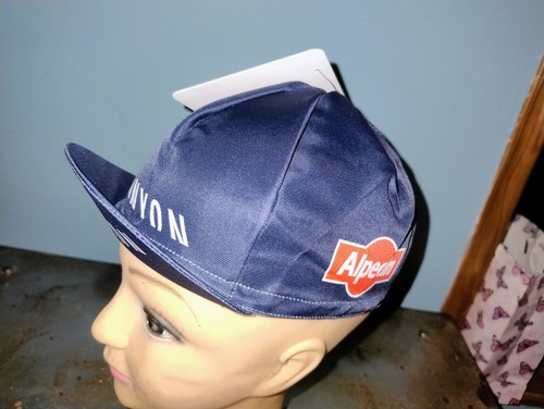 Casquette équipe pro cycliste