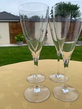 BACCARAT 4 verres à vin