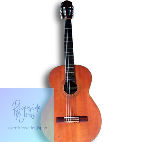 Guitare classique avec étui