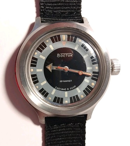 Montre mecaniqie sovietiqie - mecaniqie,