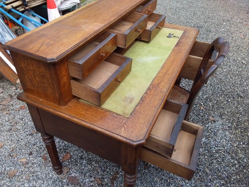Ancien bureau secrétaire - , en