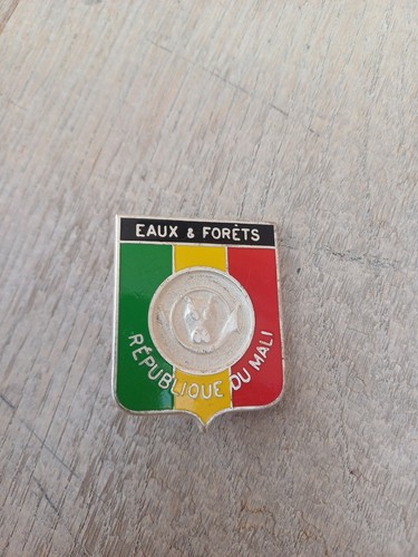 Rare insigne bronze eaux - , et