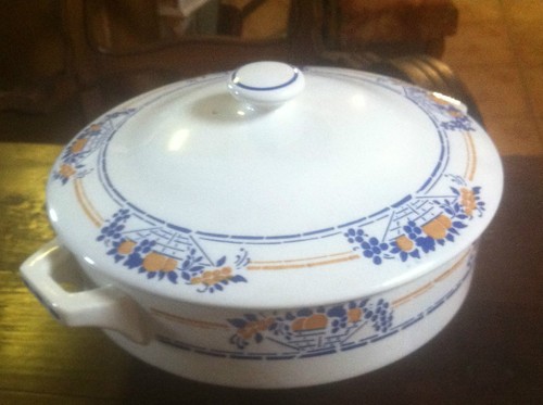 Ancienne soupiere annee 40 - ,