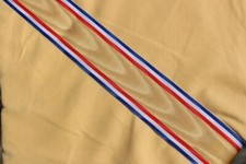 Coupe de Ruban pour la Croix