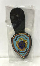 Médaille, broche, pucelle