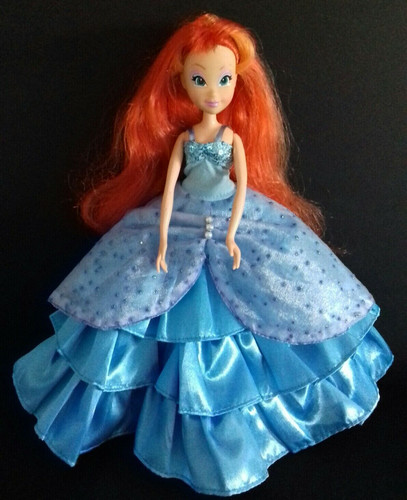D32 poupée winx - d32., rousse