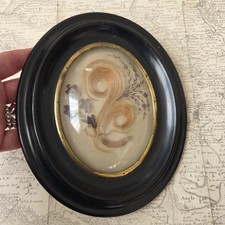 Cadre Bombé Travail De Cheveux Parfumerie Frégimont Coiffeur A Paris XIXè 