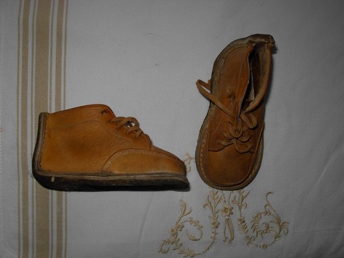 Chaussure cuir ancienne - chaussure, en