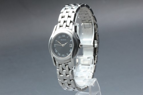 Presque comme neuve montre - [presque, neuve]