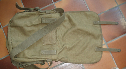 Musette militaire - musette,