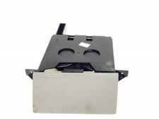 7H1857321K boîte a gants