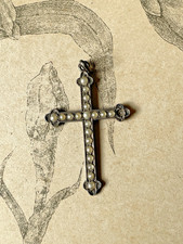 Ancienne Croix Pendentif en Argent avec perles - Collier