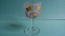 Verre a liqueur a pied décor émaillé époque début XXe Décor végétal  Haut 10 cms