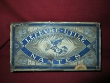 ancienne boite métal à