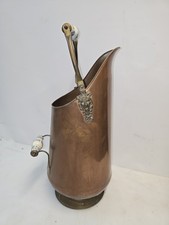 Seau à charbon ancien en