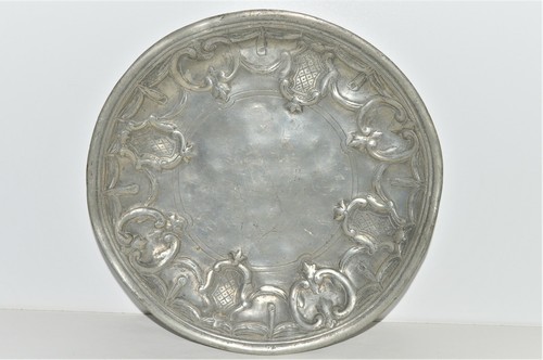 Belle assiette etain louis - -belle,