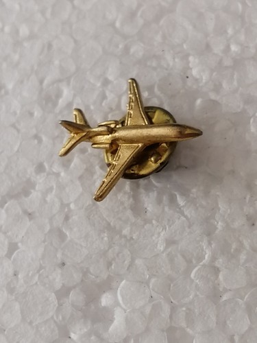 Pin pins - pin's,