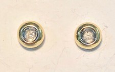 BOUCLES D'OREILLES OR 18 CARATS - Sertis clos - Diamants 0,08 carat - 1,69 g