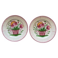 Assiettes au panier fleuri