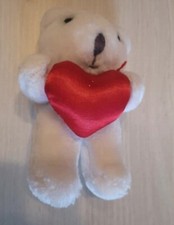 Peluche ourson blanc avec coeur