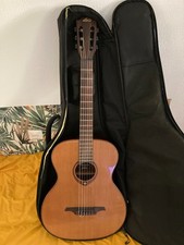 Guitare Lag Tramontane classique TN100A nylon (Auditorium)