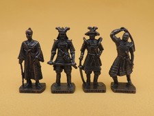 KINDER SURPRISE - 4 Figurines