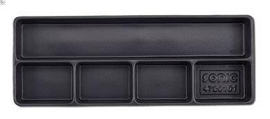 Insert avec outils pour - , chario