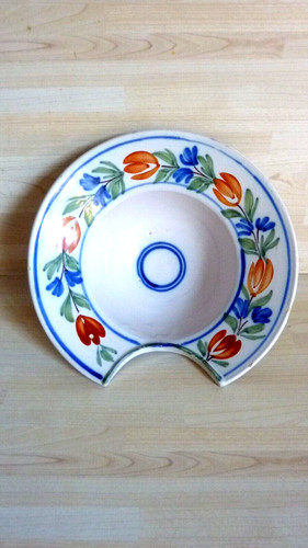 Ancien plat barbe en - à,
