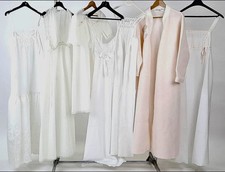 6 CHEMISES DE NUIT+1 ROBE DE CHAMBRE COMME NEUVE; « CHRISTIAN DIOR ».T-40/42