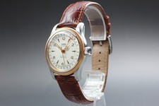 *Presque comme neuve* montre